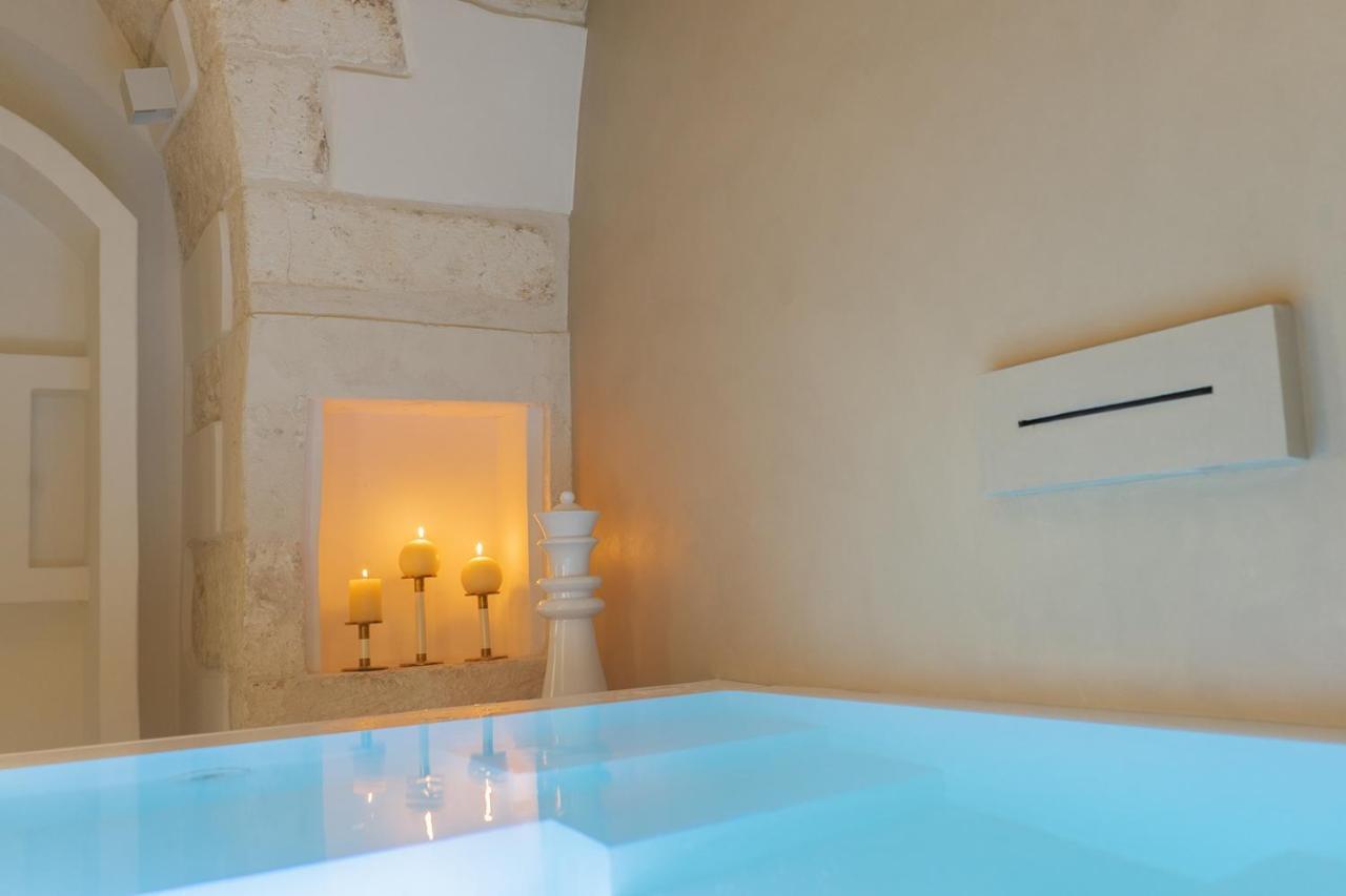 Eurydice Suite With Infinity Jacuzzi 오스투니 외부 사진