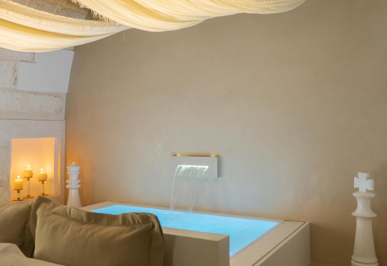 Eurydice Suite With Infinity Jacuzzi 오스투니 외부 사진
